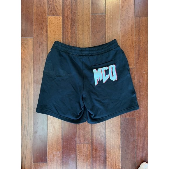 MCQ ALEXANDER MCQUEEN Mens Logo Sweat Shorts (New with defect) - Picture 2 of 7